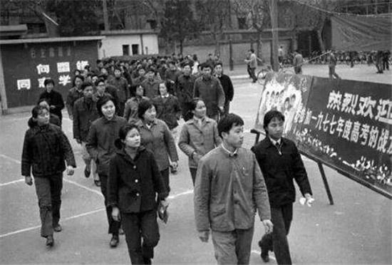 77年恢復(fù)高考以來，不得不知的3位學(xué)霸狀元，可惜有人出國(guó)未歸