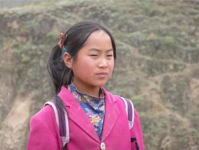 孫女高考成績47分，爺爺含淚求復查成績，成績公開后讓人難受不已