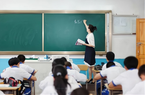 新東方換教材，“雙減”險(xiǎn)成虛設(shè)。如何應(yīng)對(duì)變相學(xué)科類培訓(xùn)