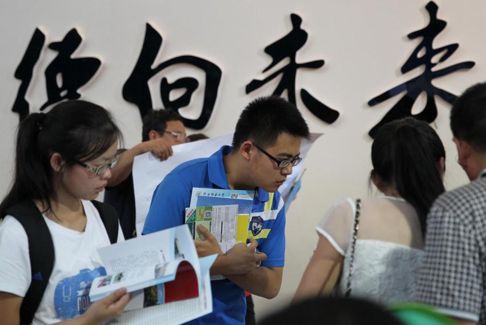 高考狀元為何不選師范和醫(yī)學專業(yè)？并非職業(yè)歧視，其中的緣由在此