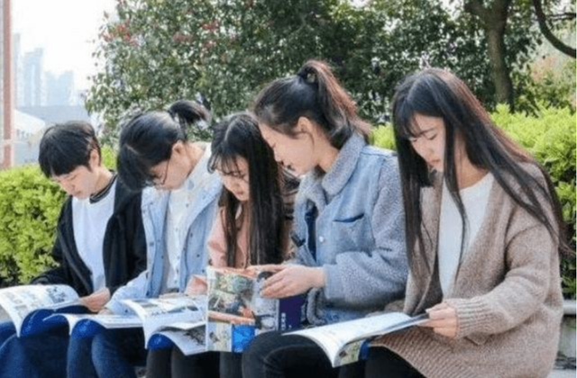 高考“600分”VS現(xiàn)金“600萬”，你會選哪個？學(xué)生黨答案出奇一致