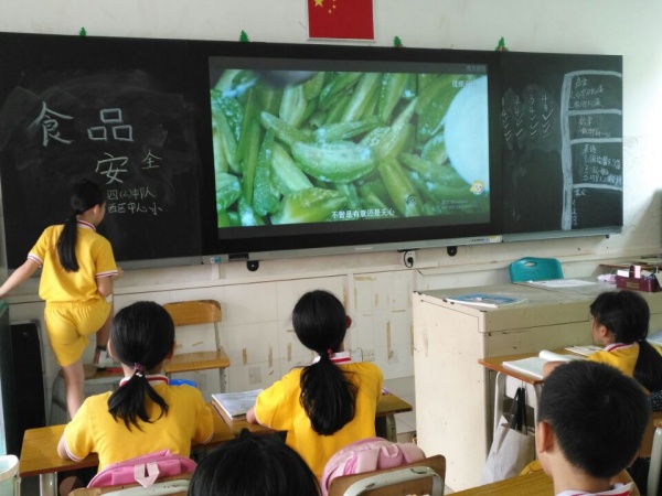 食安進(jìn)校園6.jpg