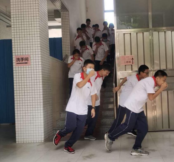 演習(xí)4.jpg