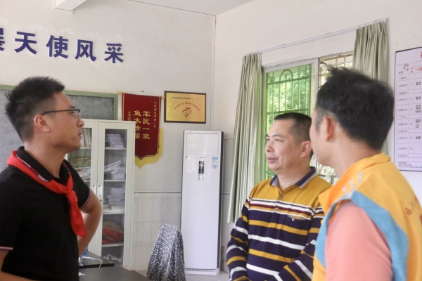 兩校領(lǐng)導(dǎo)交流2.JPG