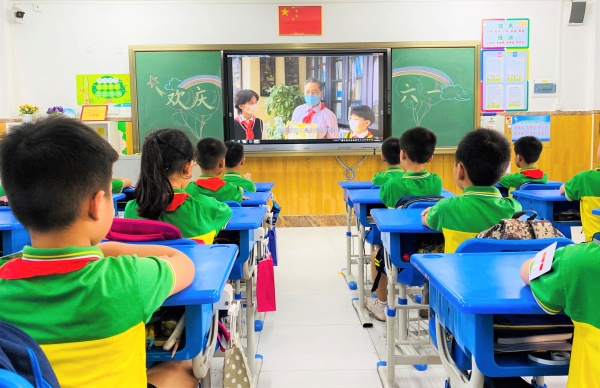 《保護(hù)生命的對(duì)話》照片.jpg