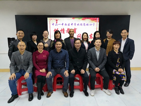 合影1.jpg