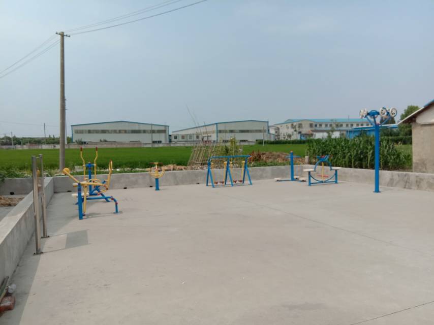 勞動(dòng)村新建健身點(diǎn)