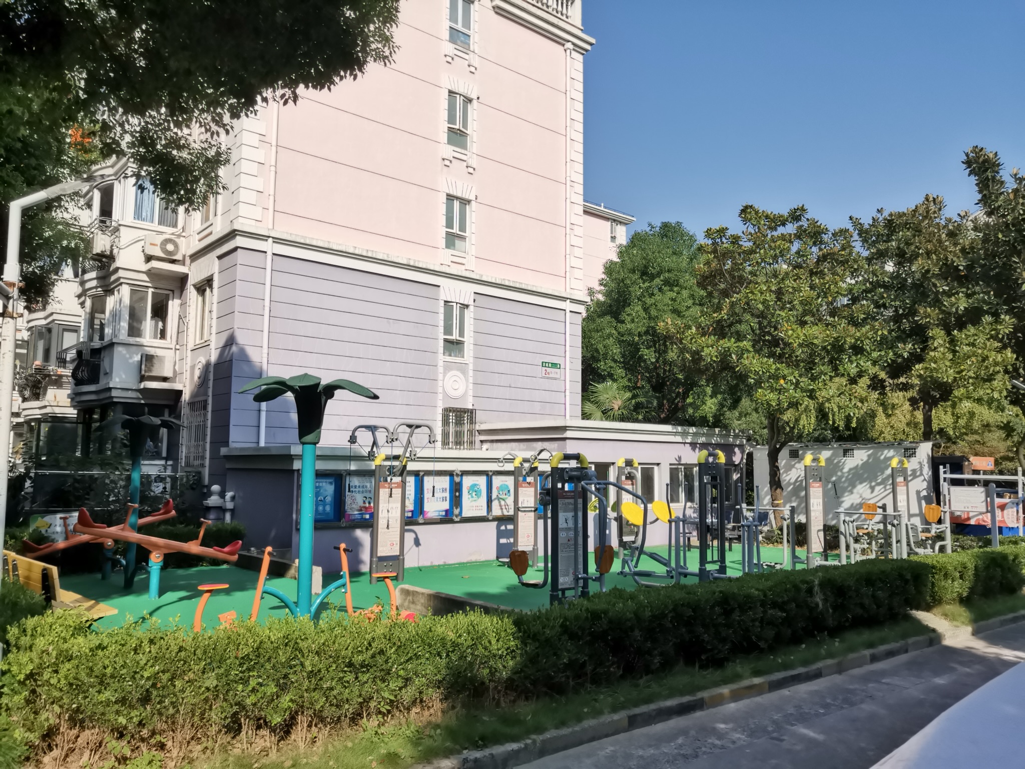 鎮(zhèn)西居委市民益智健身苑點 鎮(zhèn)西居委市民益智健身苑點