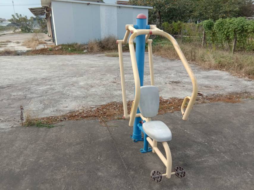 自重推胸器 自重推胸器