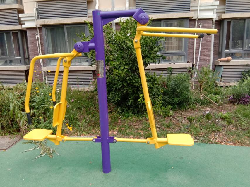 坐推坐拉器 坐推坐拉器