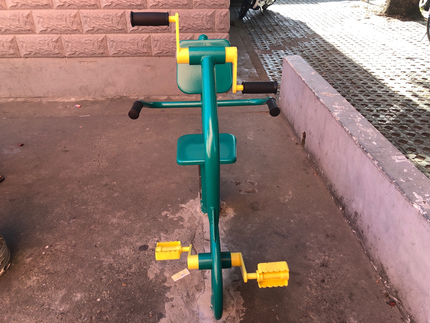 上下肢訓練器 上下肢訓練器