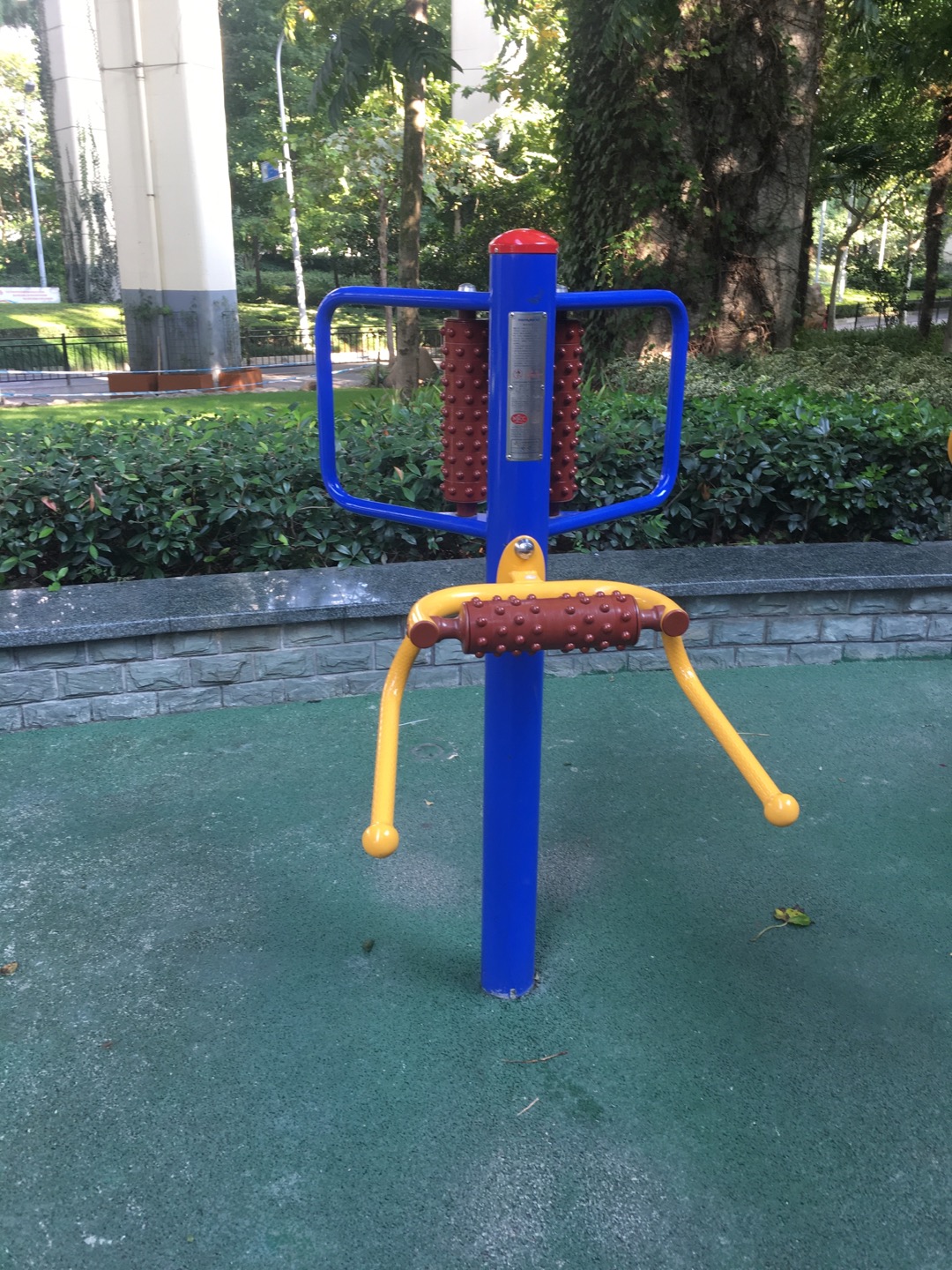 腰背按摩器 腰背按摩器