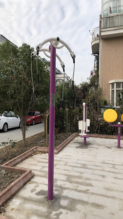 上肢牽引器(兩站位) 上肢牽引器(兩站位)