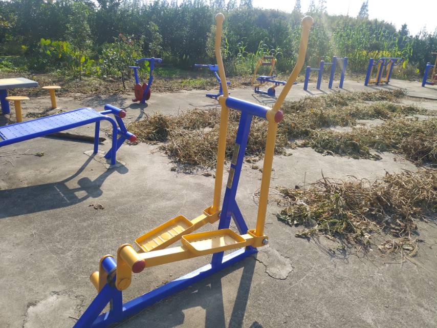 室外橢圓機(jī) 室外橢圓機(jī)