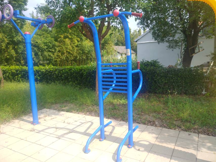 多功能訓(xùn)練器 多功能訓(xùn)練器