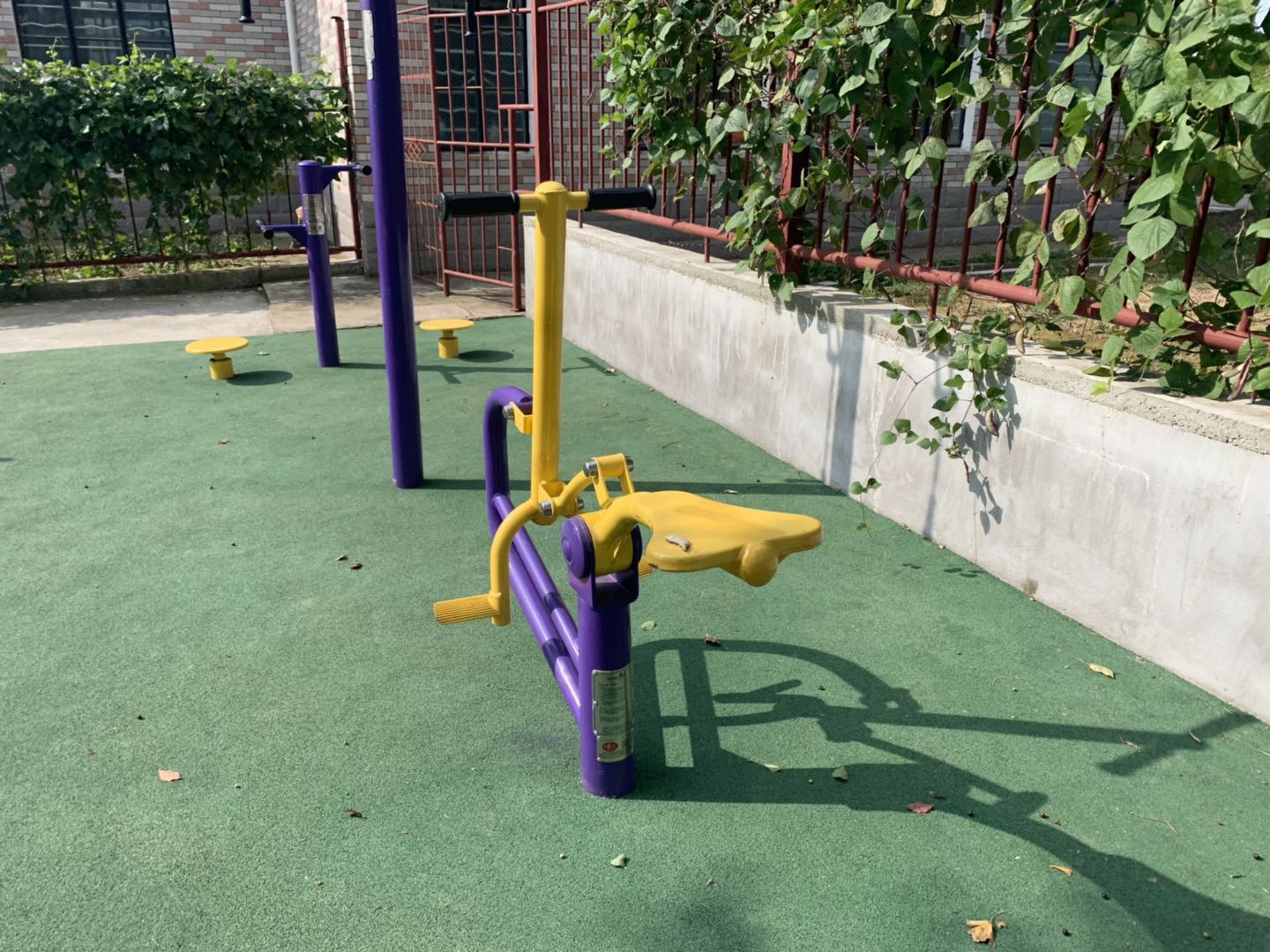 健騎機(jī) 健騎機(jī)