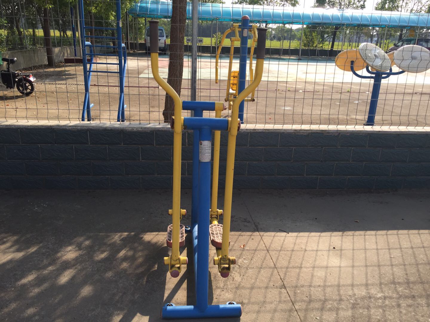 漫步器(單) 漫步器(單)