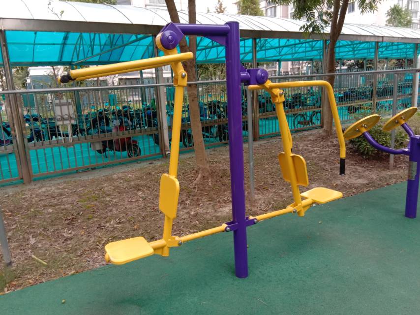 坐推坐拉器 坐推坐拉器