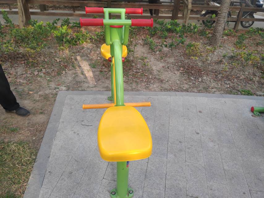 下肢康復(fù)器