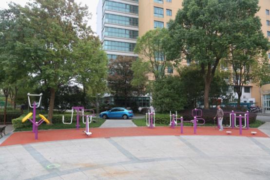 莘莊鎮(zhèn)敬老院健身點