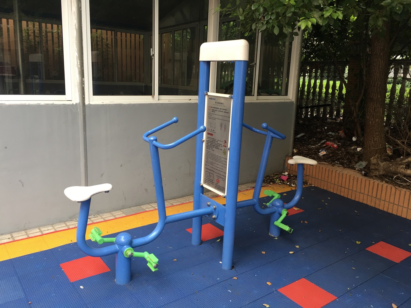 雙立柱健身車 雙立柱健身車