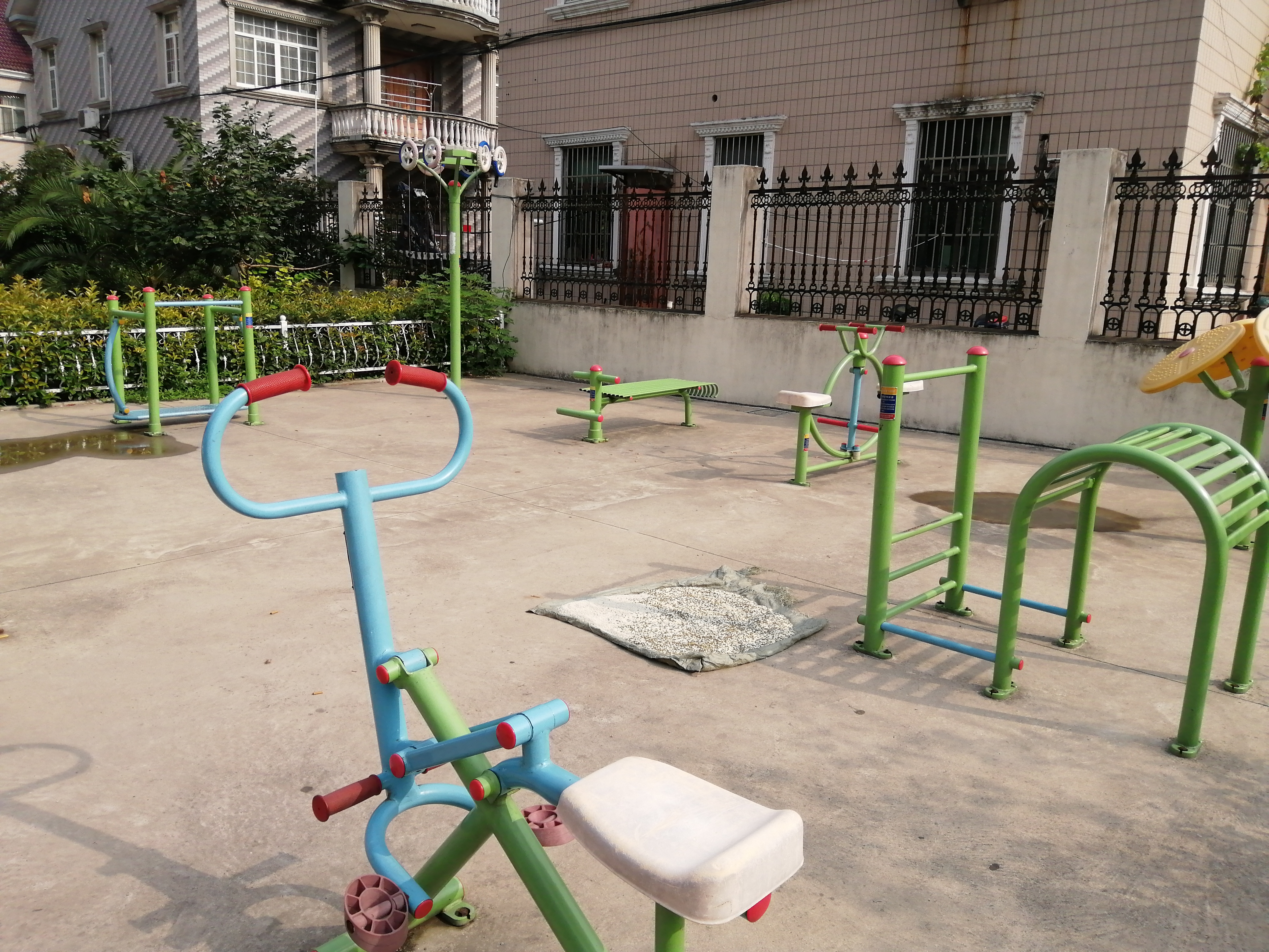 新木橋村陸家橋健身點(diǎn)