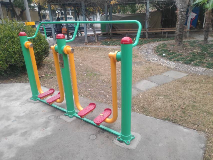 兩聯(lián)漫步機(jī)