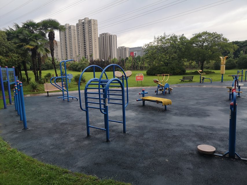 春城一居健身點(diǎn)A點(diǎn)