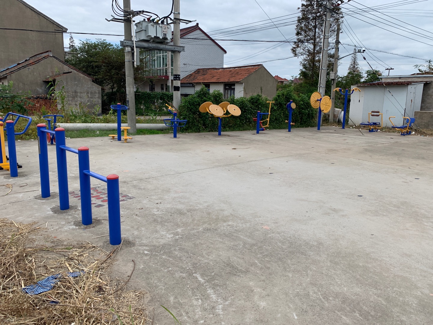 豎新鎮(zhèn)油橋村健身點二