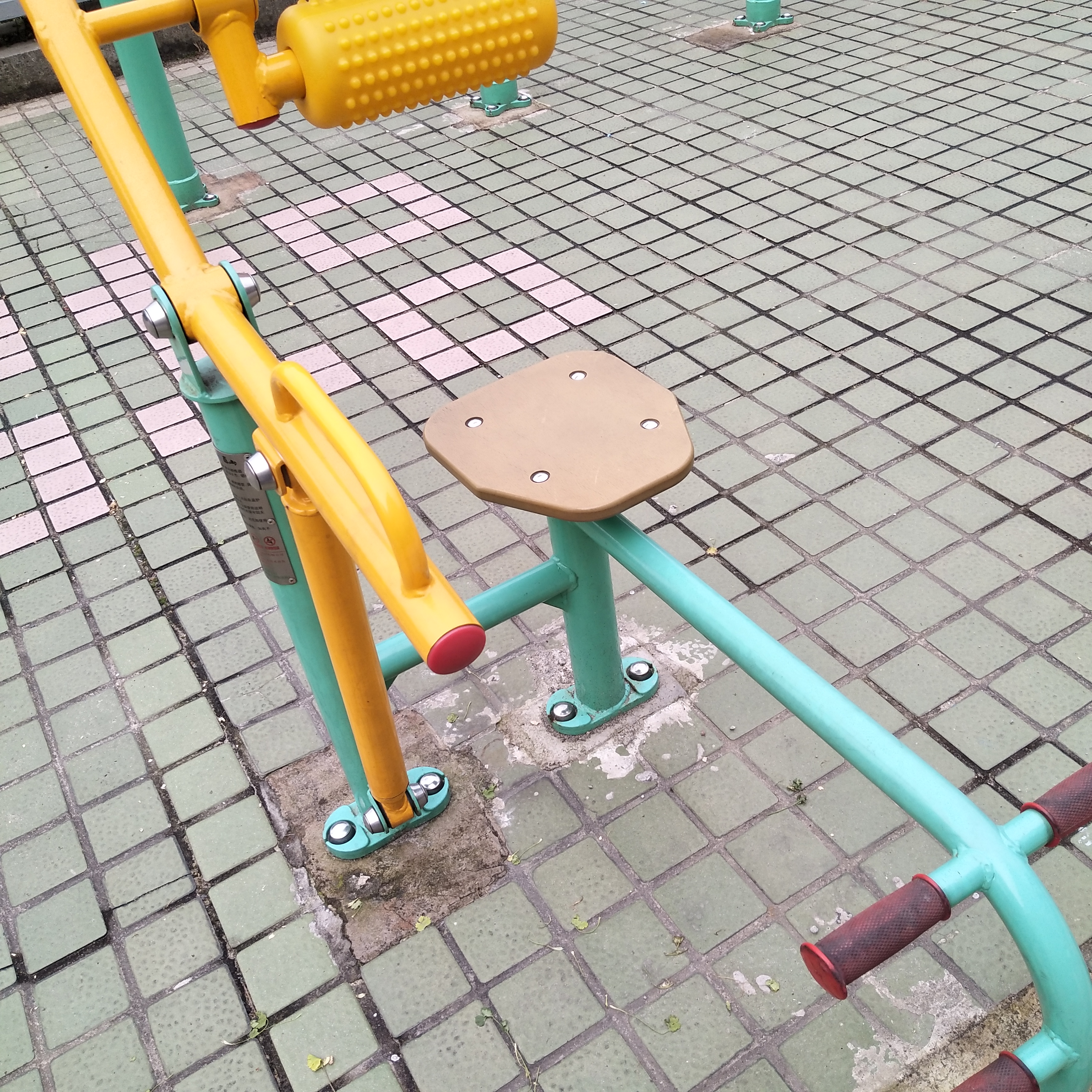 腹背鍛煉器 腹背鍛煉器