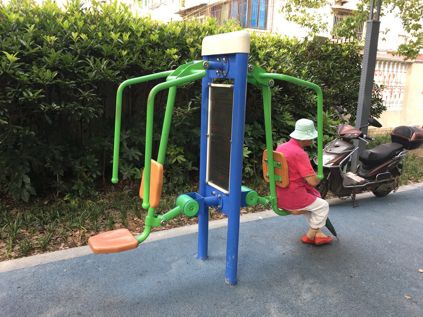 雙立柱前推訓(xùn)練器 雙立柱前推訓(xùn)練器