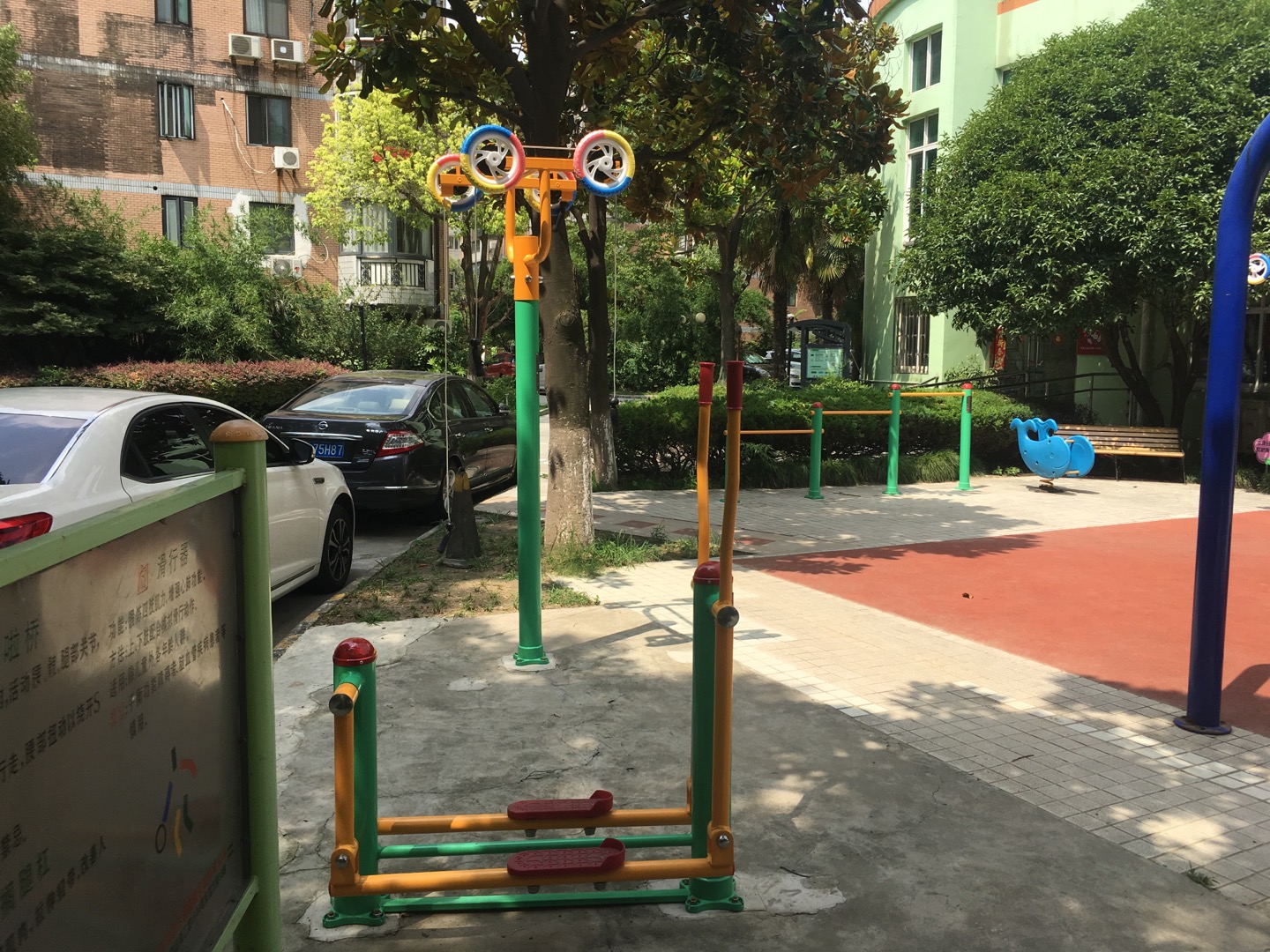 華光居委華光花園健身點B