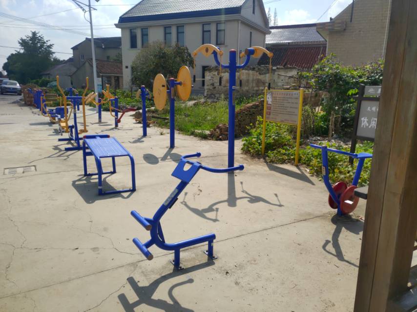 浜東村8隊(duì)健身點(diǎn)