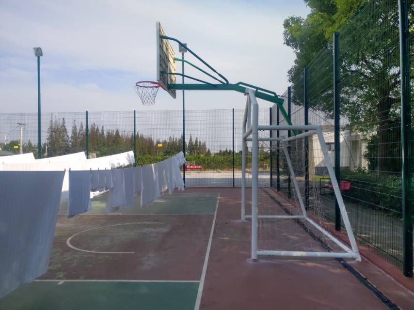 西來農(nóng)莊市民球場