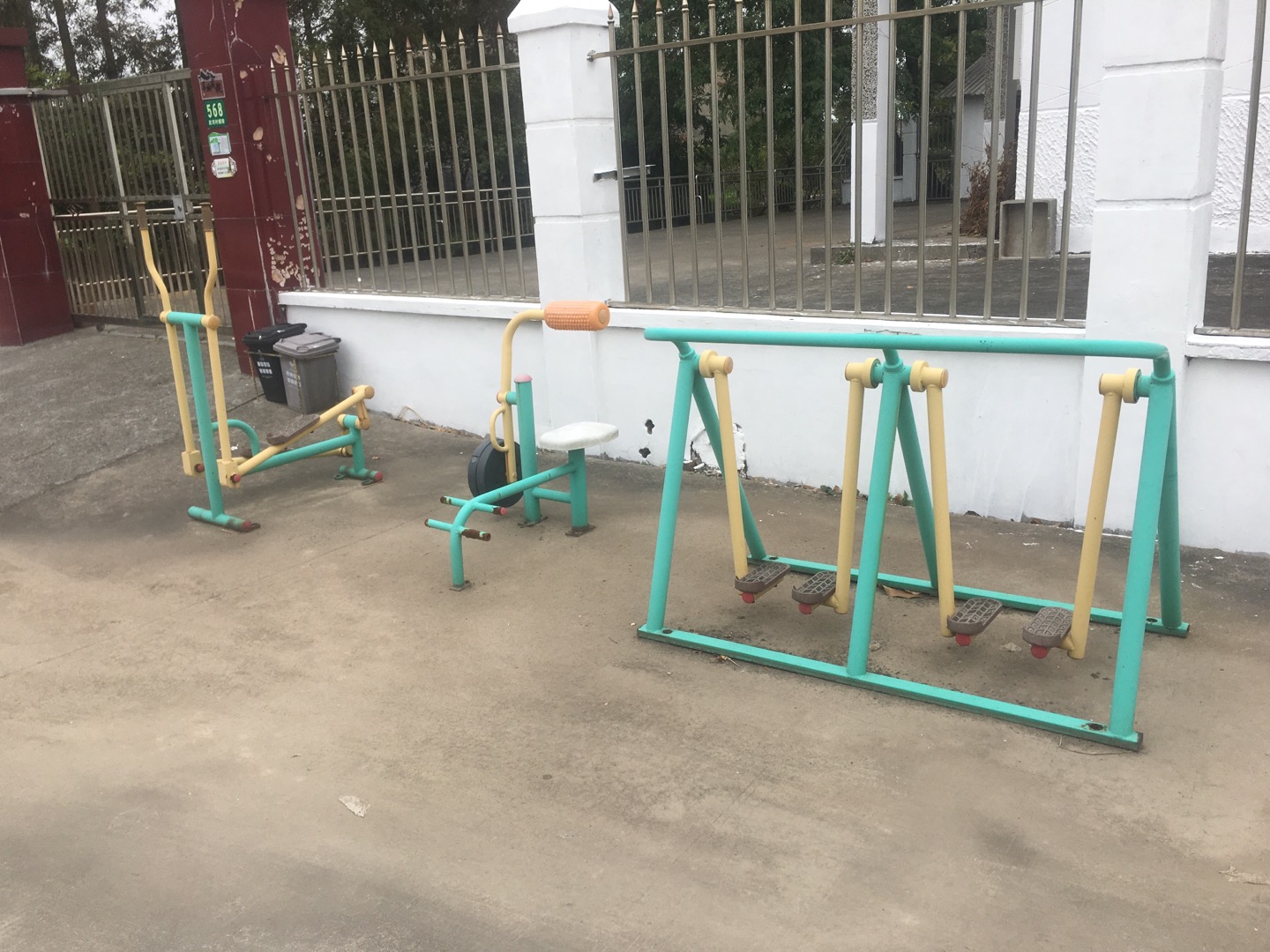 老港鎮(zhèn)欣河村民委員會煙墩5組健身苑點