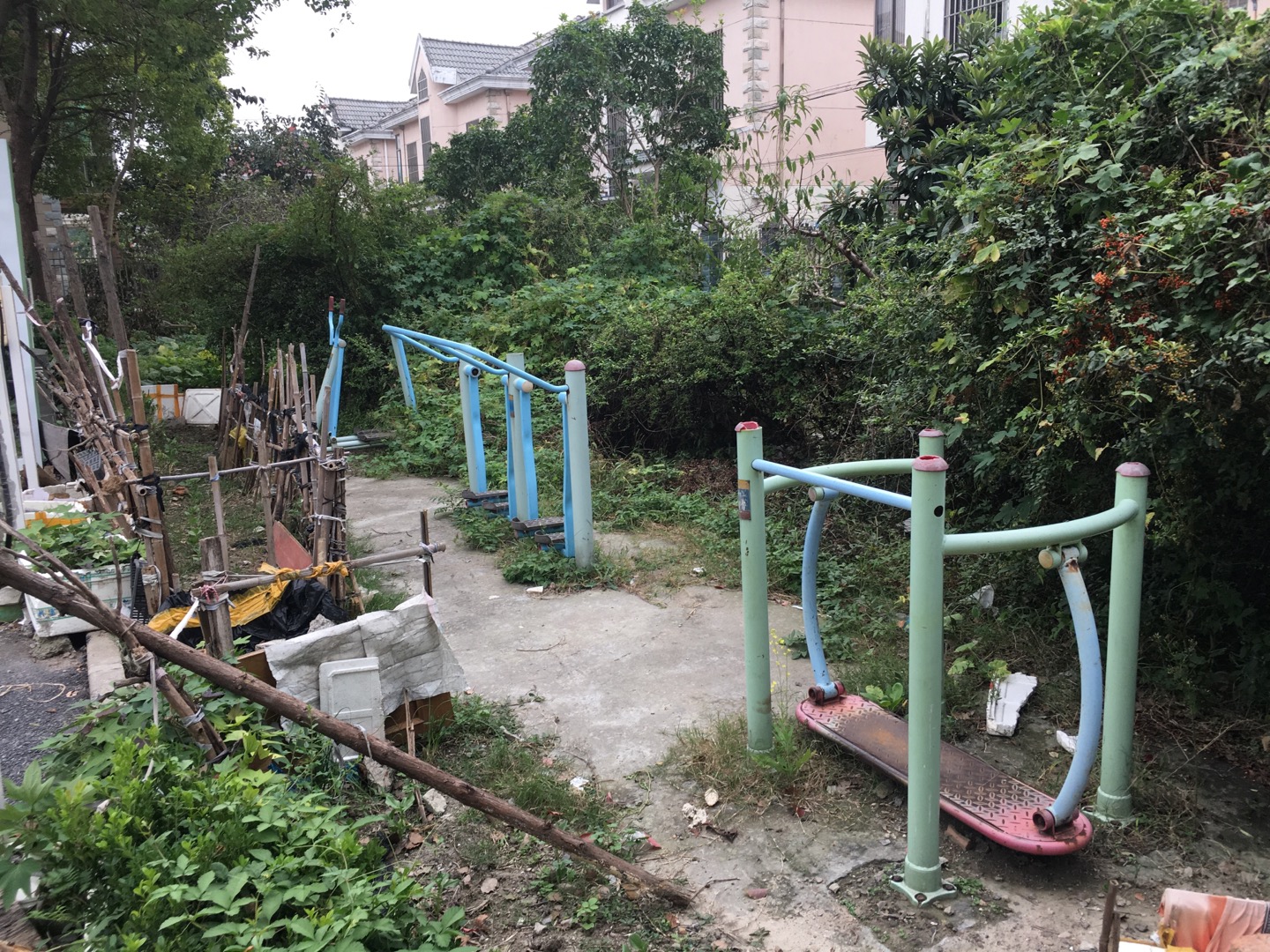 新東苑三村健身點