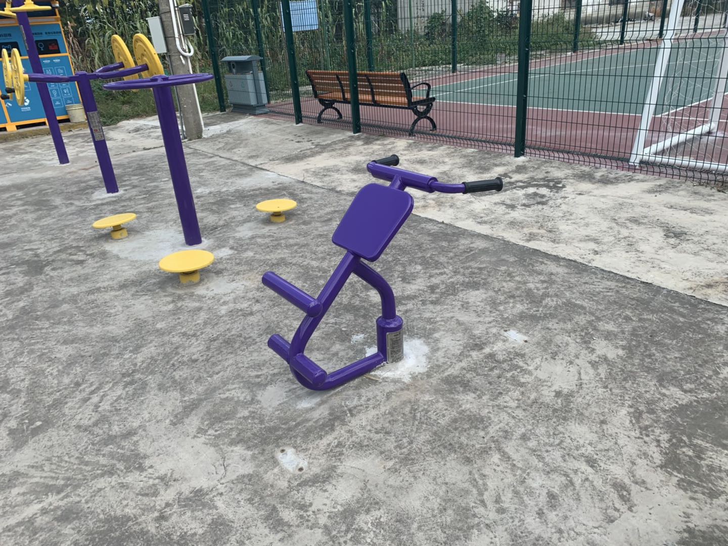 背肌訓(xùn)練器 背肌訓(xùn)練器