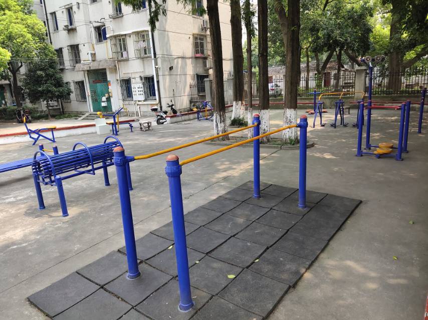 虬橋居委健身點(diǎn)