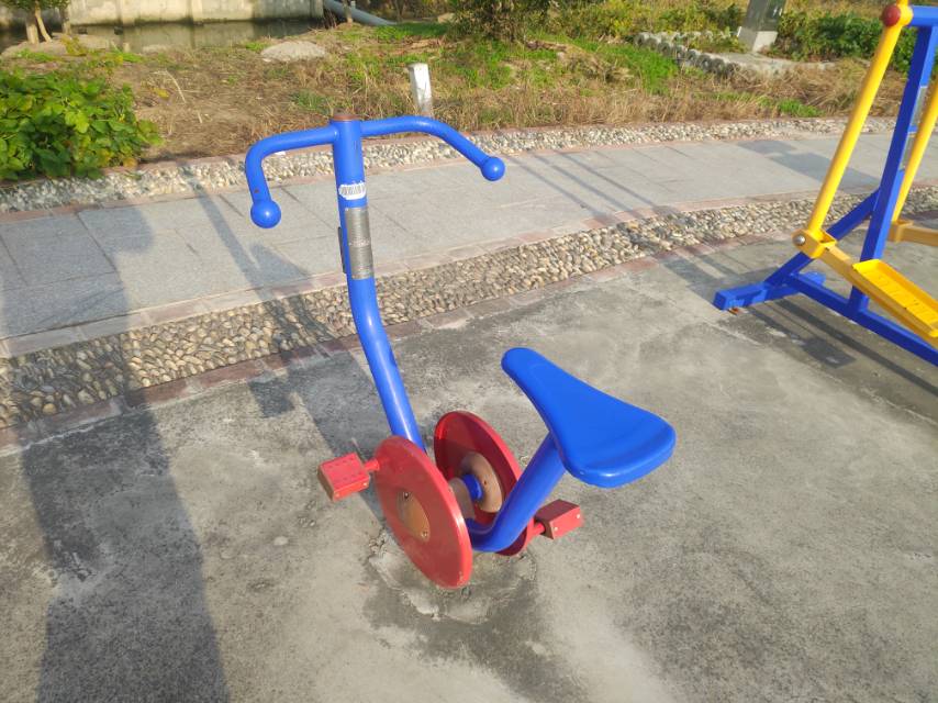 直立健身車 直立健身車