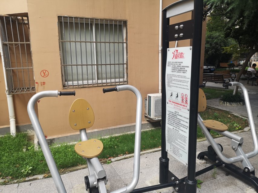 自重式平推訓(xùn)練器