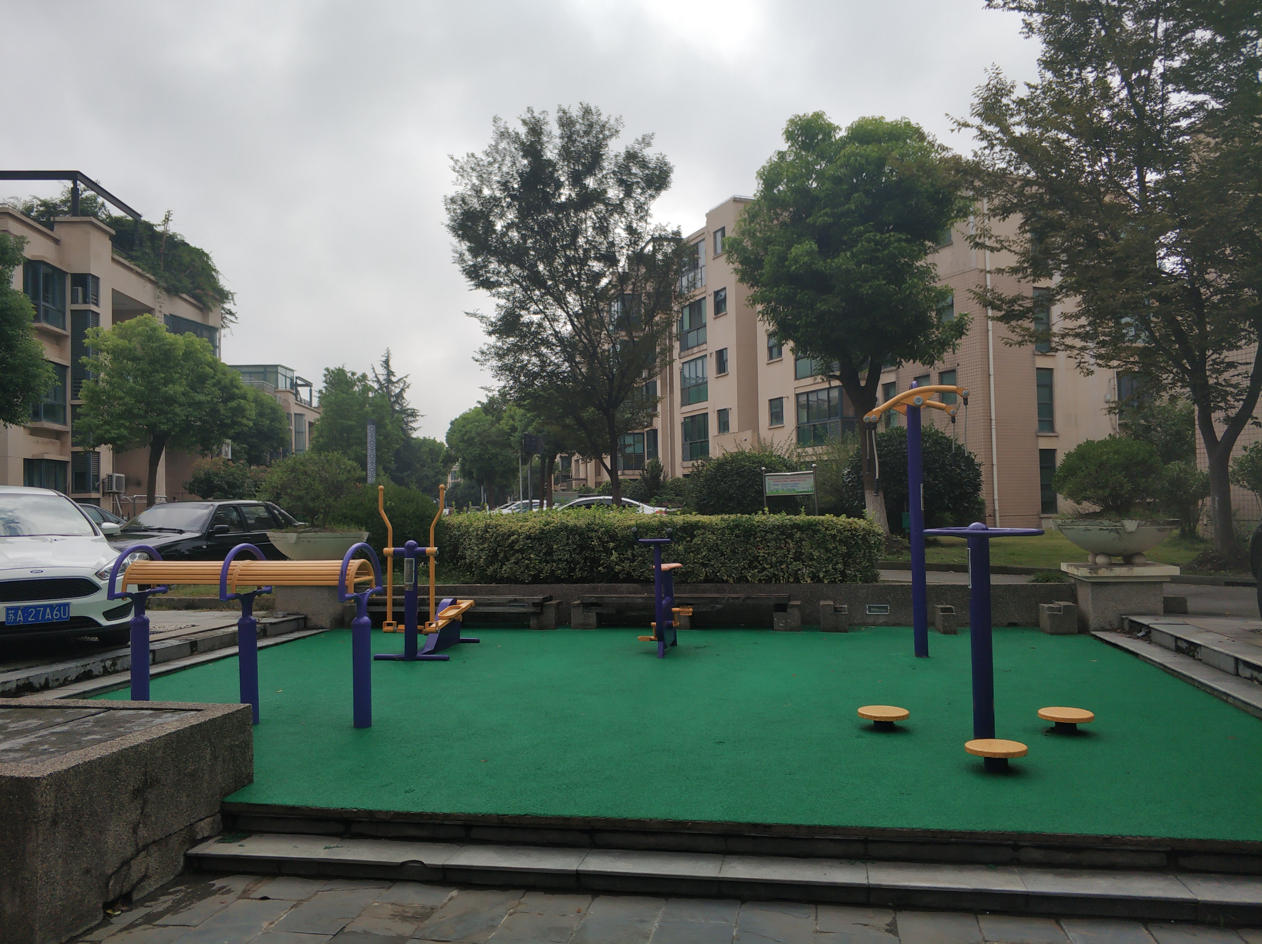 夏陽(yáng)湖社區(qū)健身點(diǎn)3