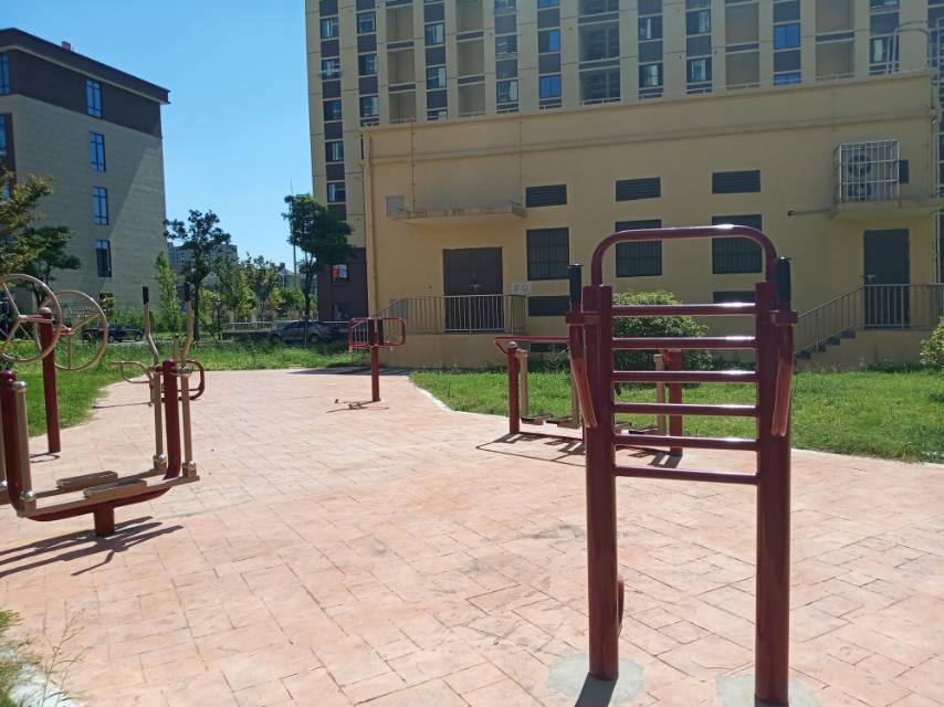 明衛(wèi)家苑東一益智健身點