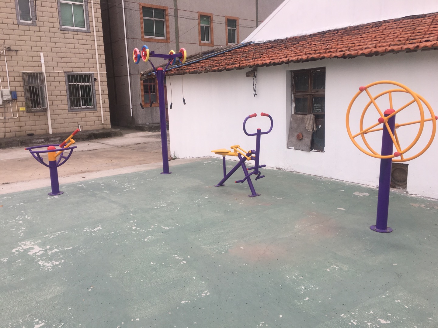 老港鎮(zhèn)建港村民委員會9組健身苑點