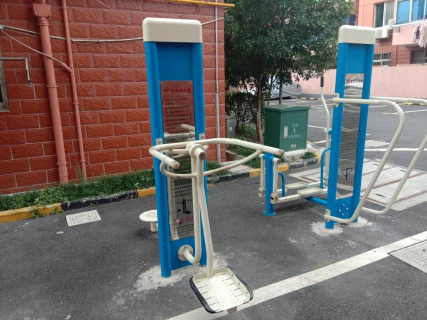 浪板訓(xùn)練器 浪板訓(xùn)練器