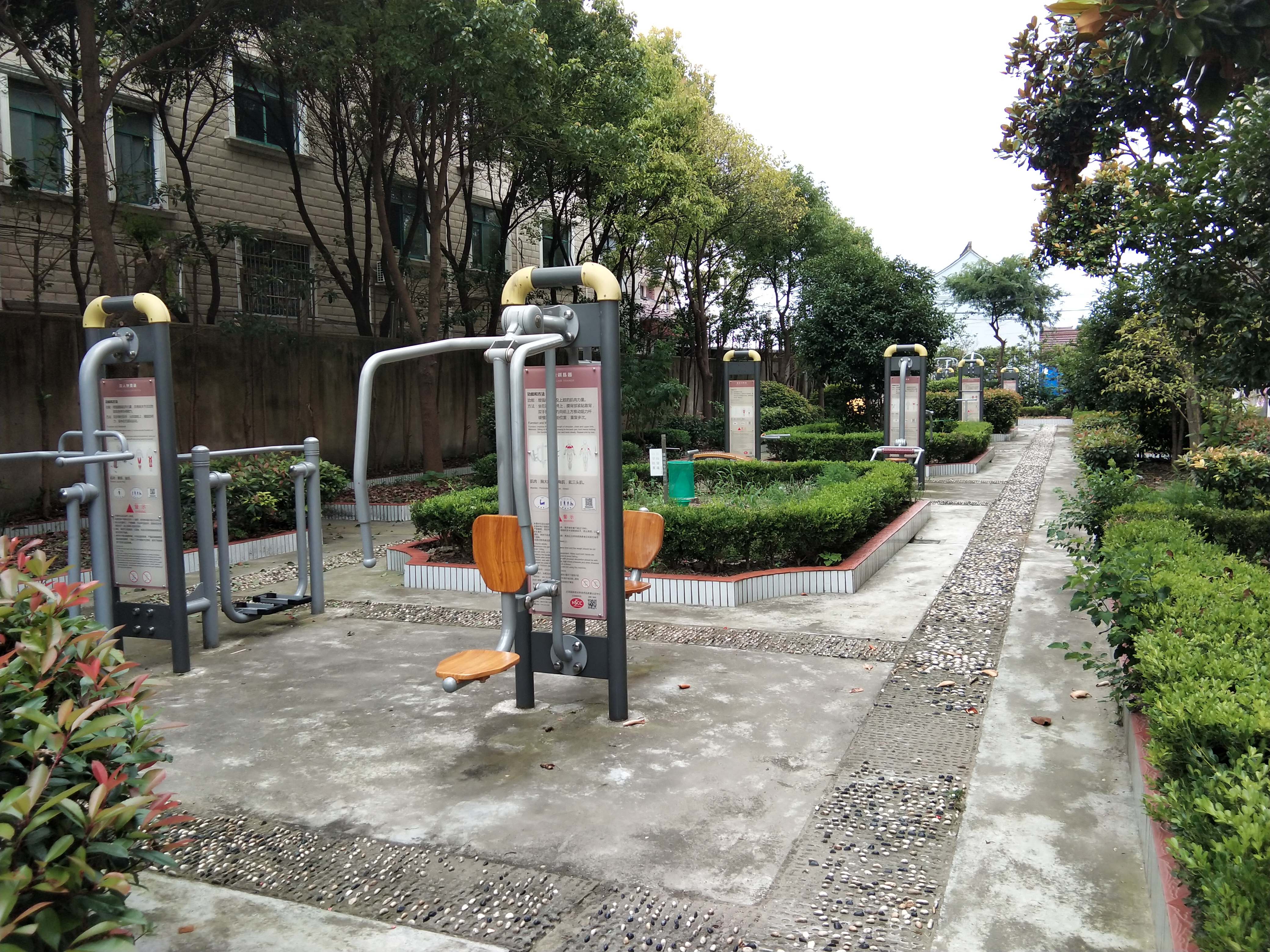 奉城鎮(zhèn)高橋村市民益智健身苑點 奉城鎮(zhèn)高橋村市民益智健身苑點