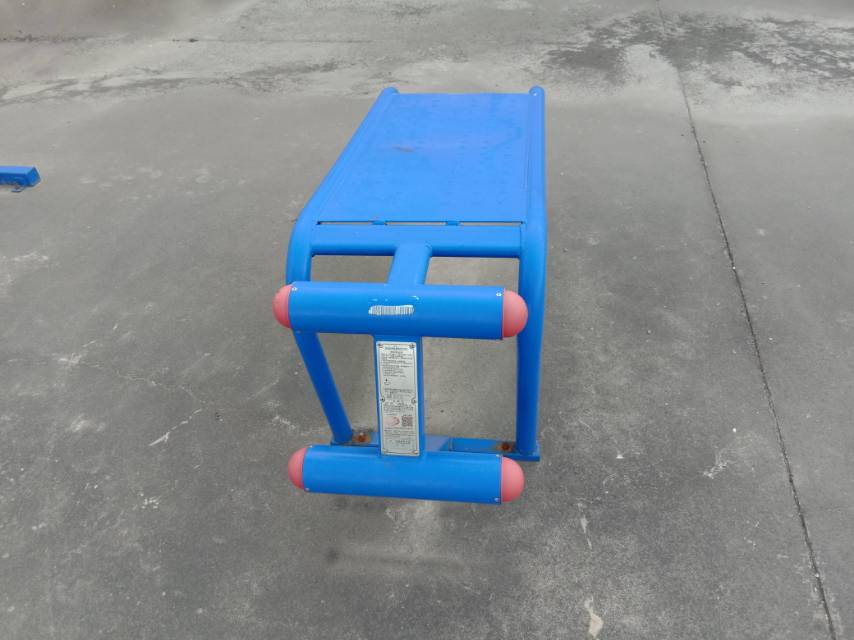 仰臥起坐板 仰臥起坐板