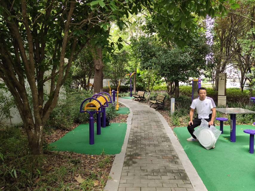 青樂(lè)社區(qū)健身點(diǎn)2