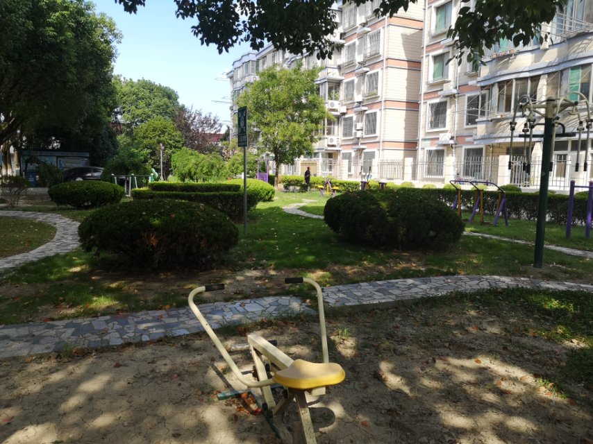 住盛小區(qū)健身點