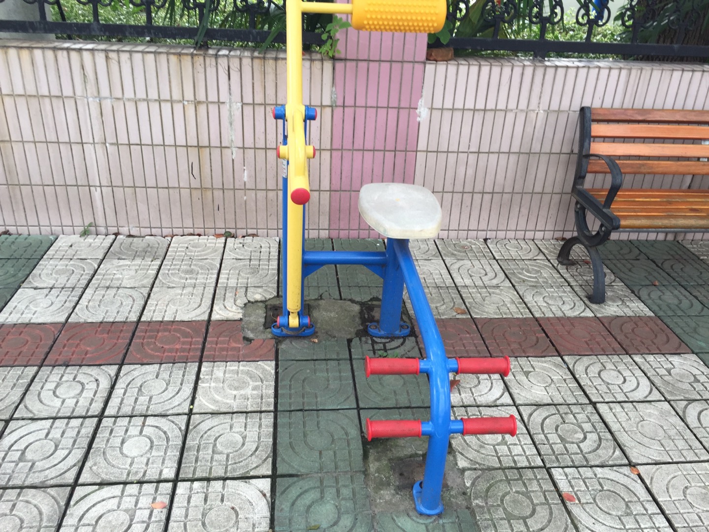 腹背鍛煉器 腹背鍛煉器