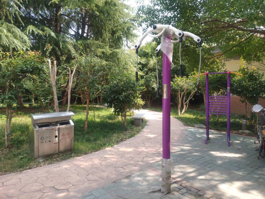 上肢牽引器(兩站位) 上肢牽引器(兩站位)